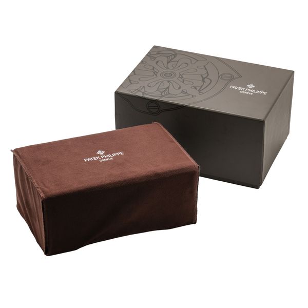 Patek Philippe Nautilus 5990/1A-001